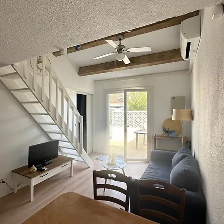 בית נופש Maisonnette Bord De Lagune Et St Cyprien